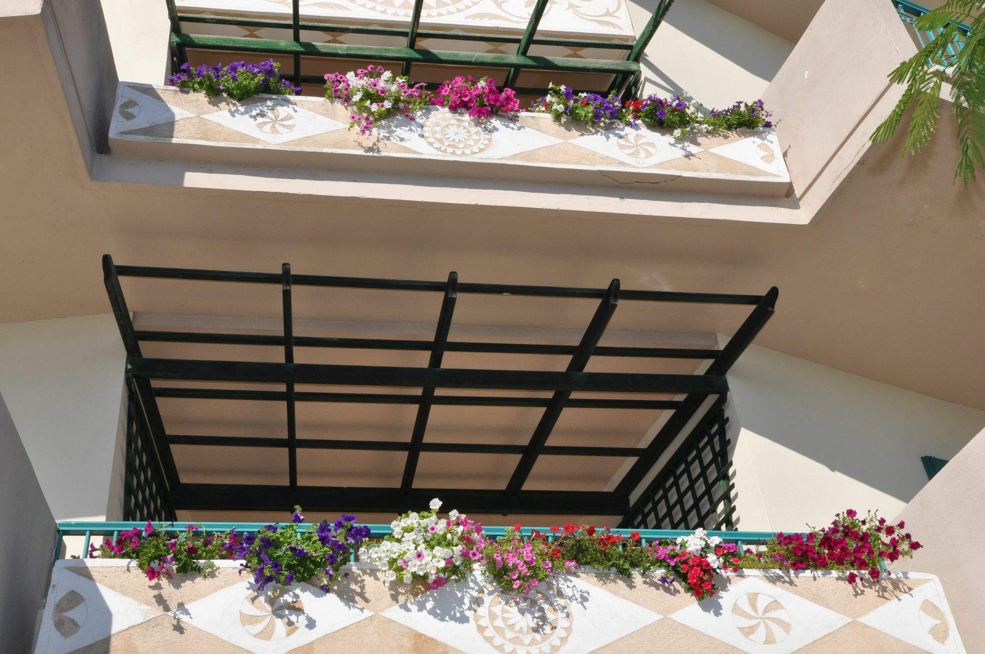Kyveli Hotel Apartments Vrontados ภายนอก รูปภาพ